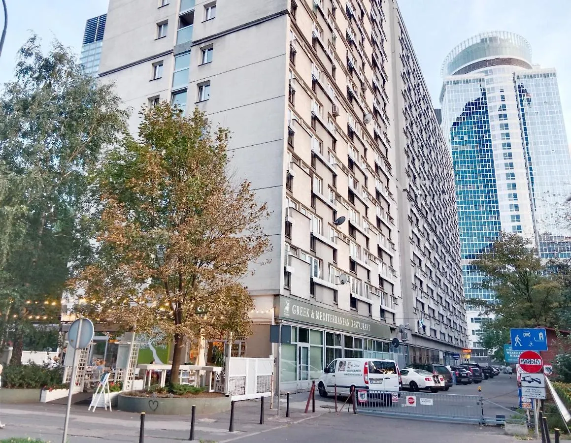 416 Warsaw Center Free Parking Tamars Apartment